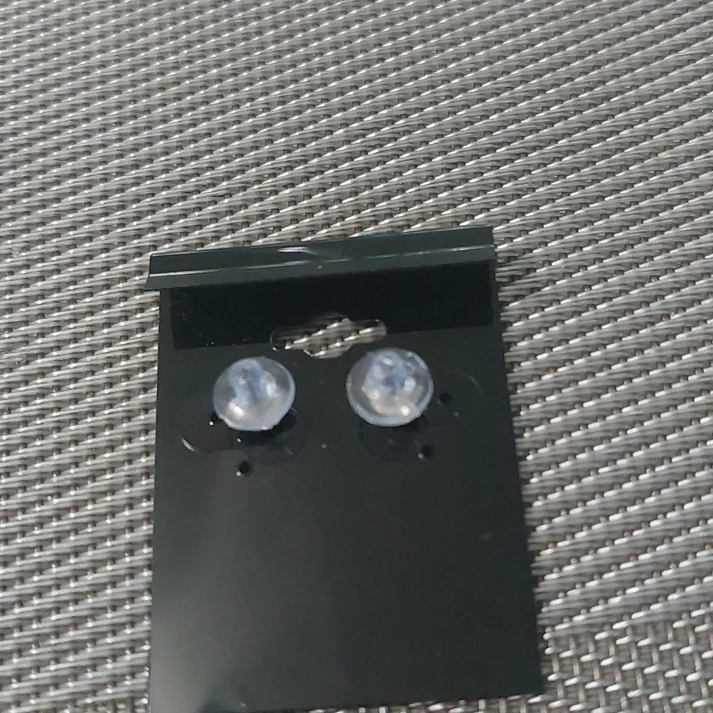 411 post earrings sterling Silver uni-sex